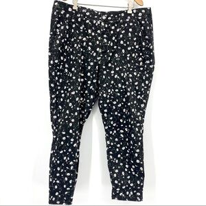 Lane Bryant floral cropped casual floral print pants NWT! 18